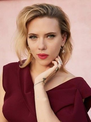 سكارليت جوهانسون