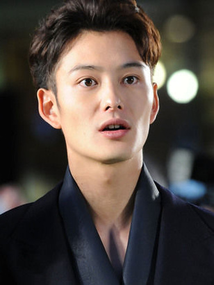 ماساكي اوكادا