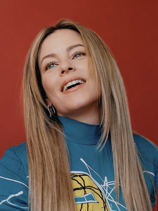 إليزابيث بانكس