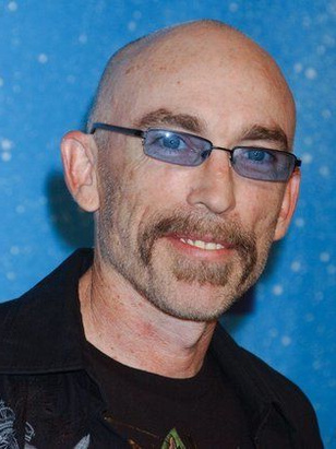 جاكي إيرل هالي