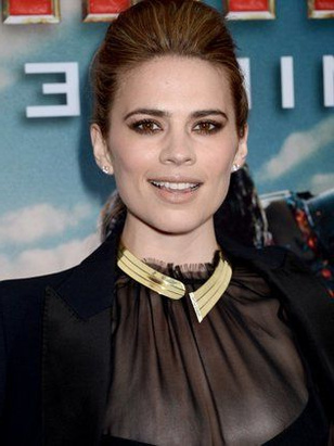 هايلي أتويل