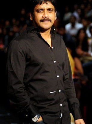 ناجارجونا أكينيني