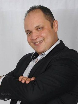 عادل أبا تراب