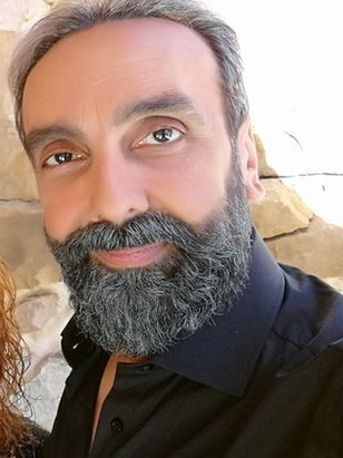 فيصل أسطواني