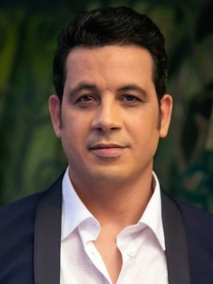 عدنان موحجة