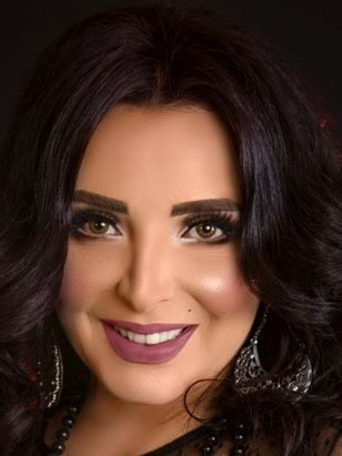دينا وشاحي