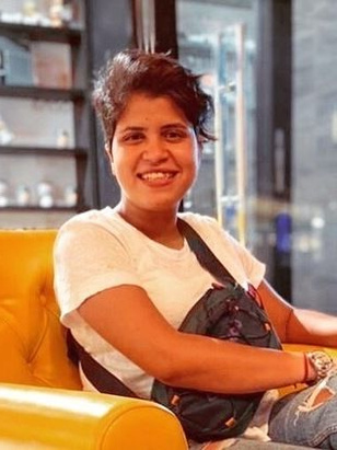 دنيا الفارس