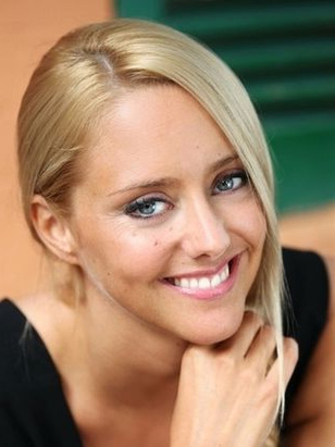 جولي نيكوليت