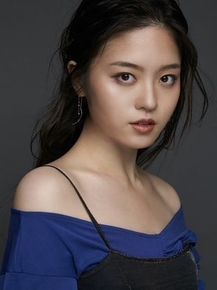 لونا فوجيموتو