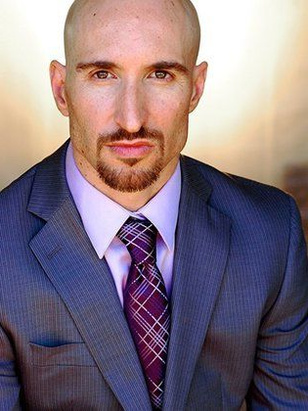 سكوت مينفاللي