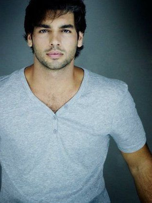 شكرو أوزيلديز