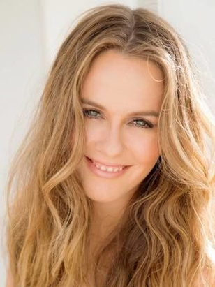 أليسيا سيلفرستون