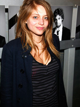 ليزي بروشير