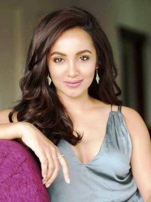 تيجاسوي ماديفادا