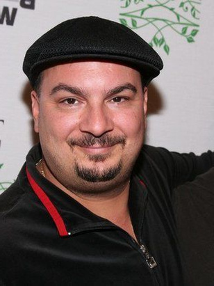 أنتوني إي. زايكر