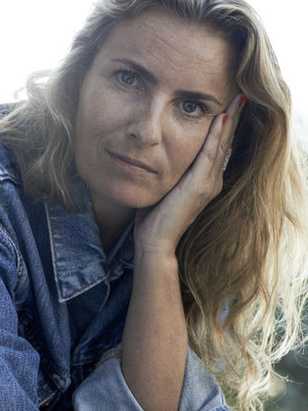 ليزا أزويلوس