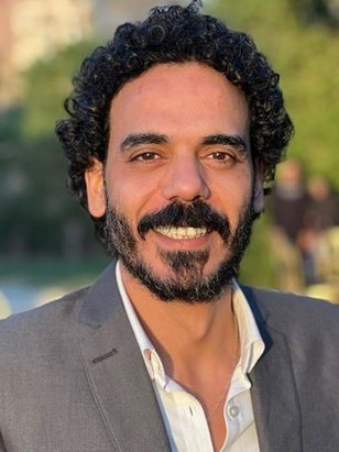 أحمد حسين