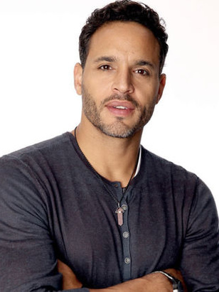 دانيال سنجاتا