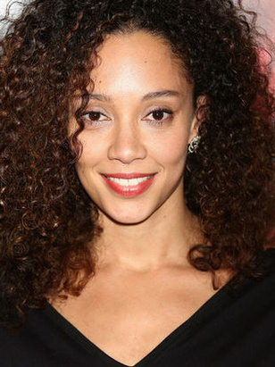 كاميلا بيبوت