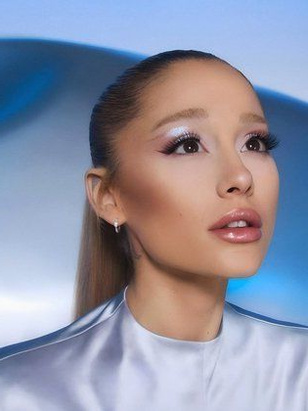 أريانا جراندي