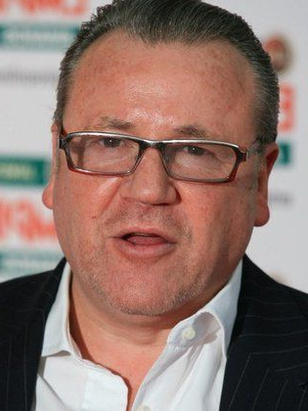 راي وينستون