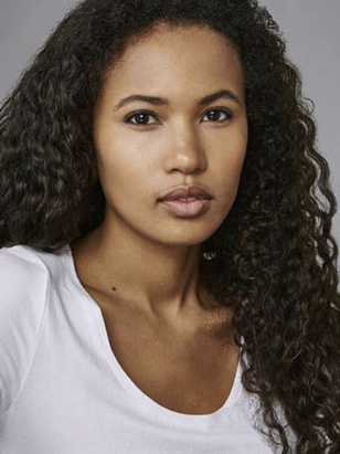 فولا إيفانز-أكينجبولا