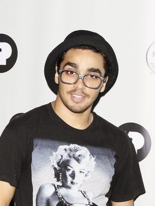 إي. جيه. بونيلا