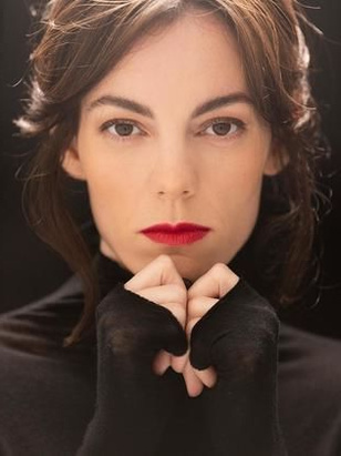 فيكي لوينجو