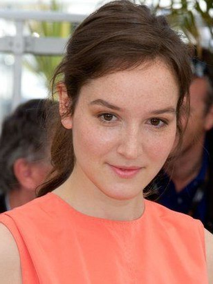 أناي ديموستييه