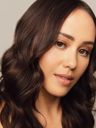 أشتون أمابا