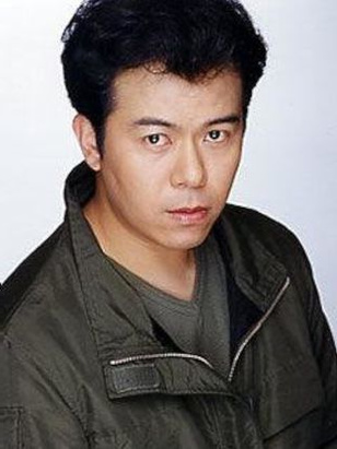 نوبوتوشي كانا