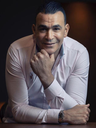 عصام الحضري