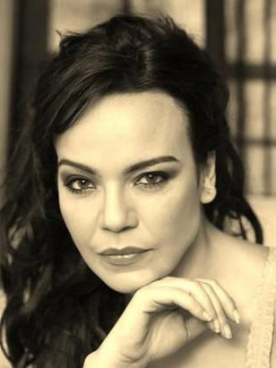 نفيسة بنشهيدة