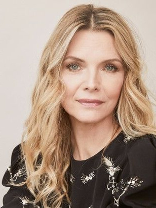 ميشيل فايفر