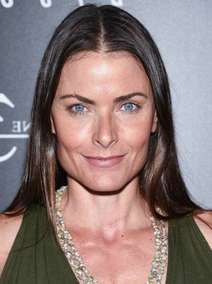 تارا ويستوود