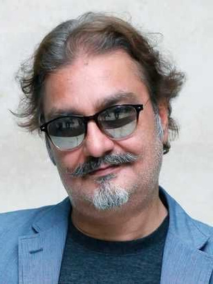 فيناي باثاك