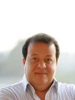 عاطف عبداللطيف