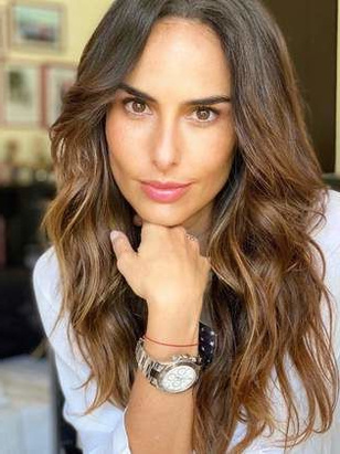 آنا سيراديلا