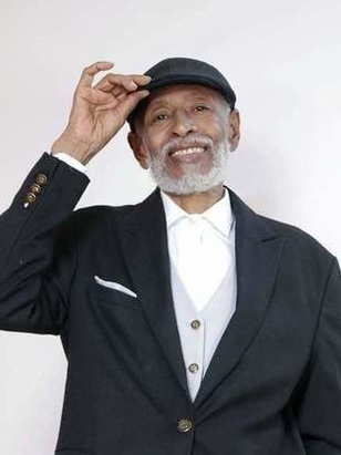 مصطفى أحمد الخليفة