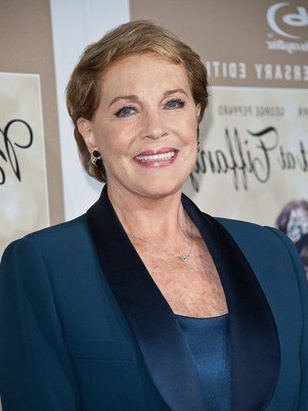 جولي أندروز