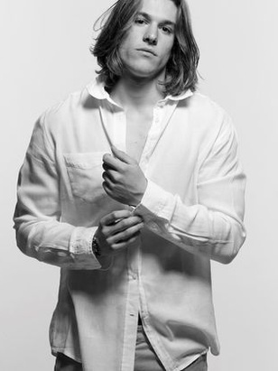 أوزجور دانيال فوستر