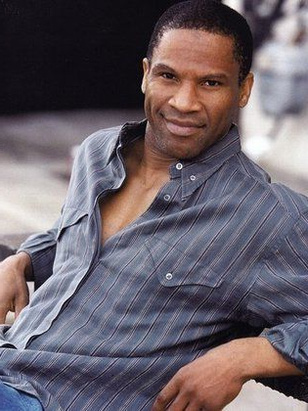 توني كيرتس بلونديل