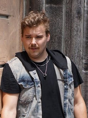 أندرو كالدويل