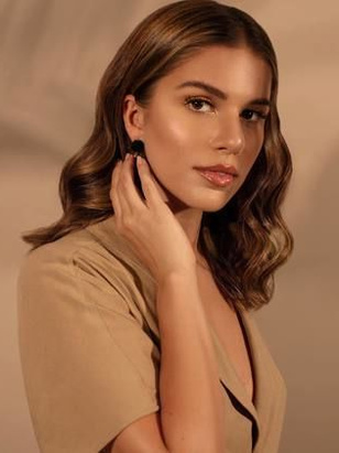 لارا إسكندر