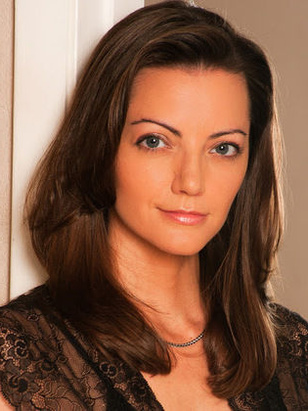 كارا إدواردز