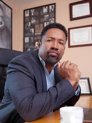 كريستوفر جيه مور