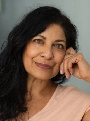 نيشا باهوجا