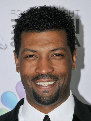 كوري رينولدز