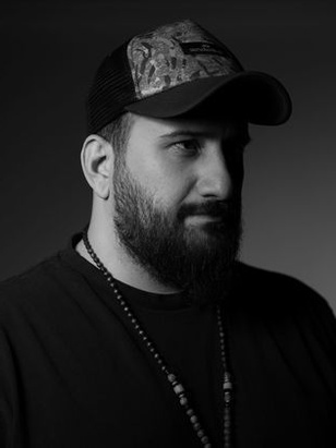 عبادة الحمامي