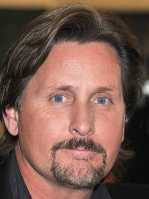 إيميلو إستيفيز